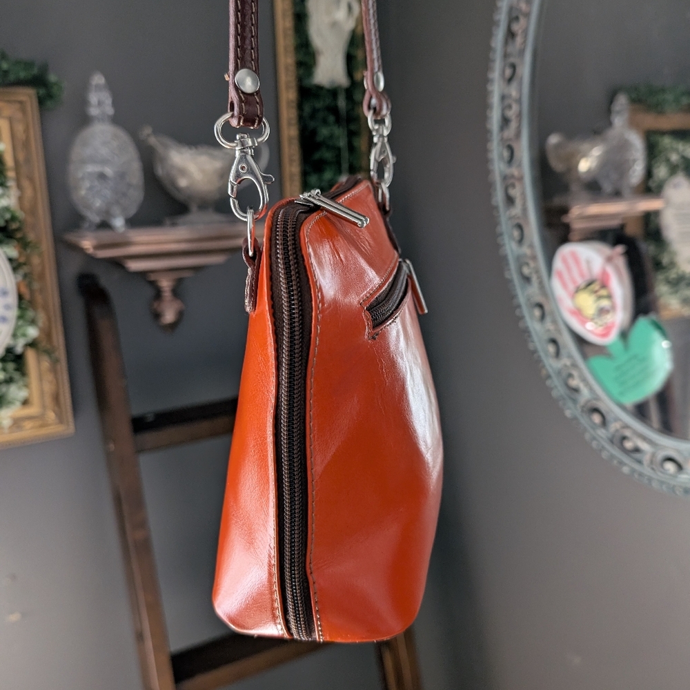 Vera Pelle Orange Crossbody Bag - Picture 14 of 15
